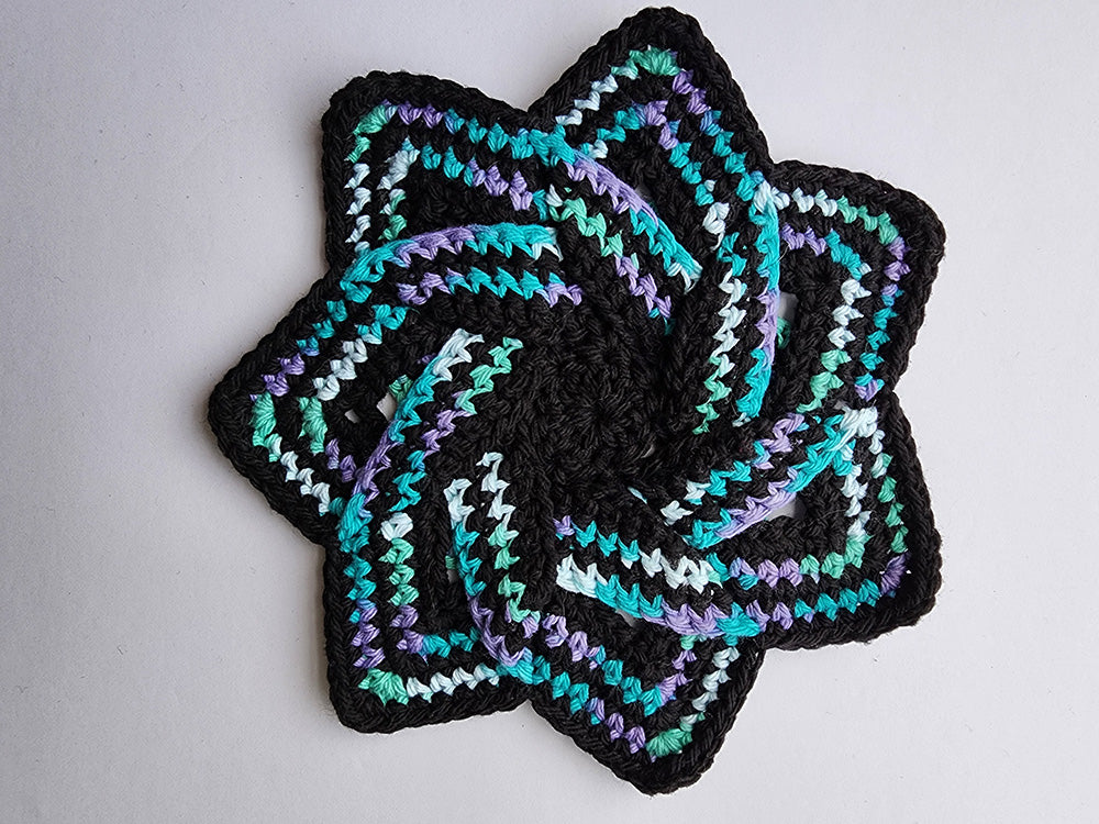 Waterlily Flower Hotpad