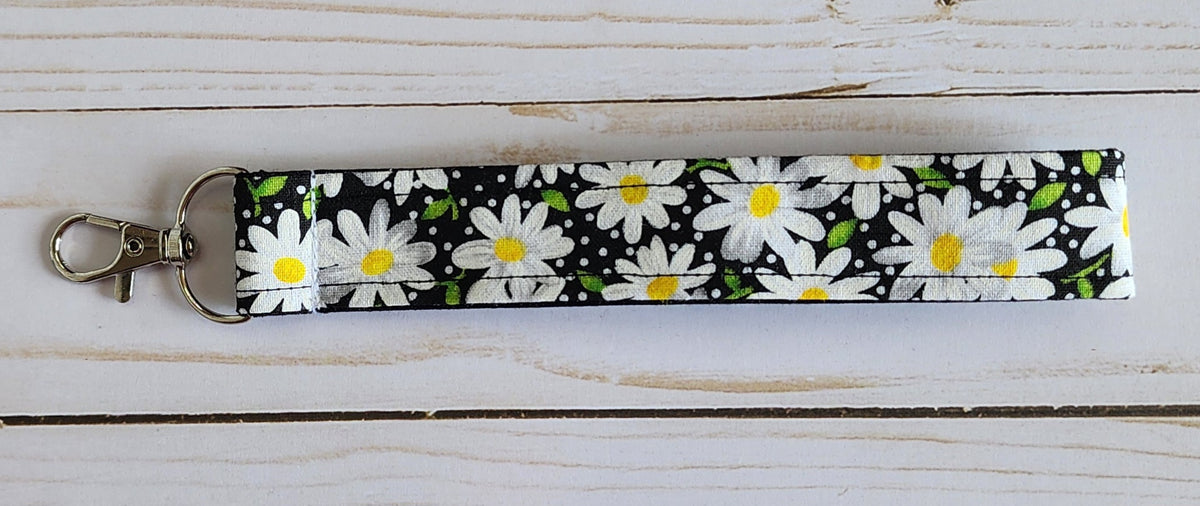 Daisy on Black Bundle