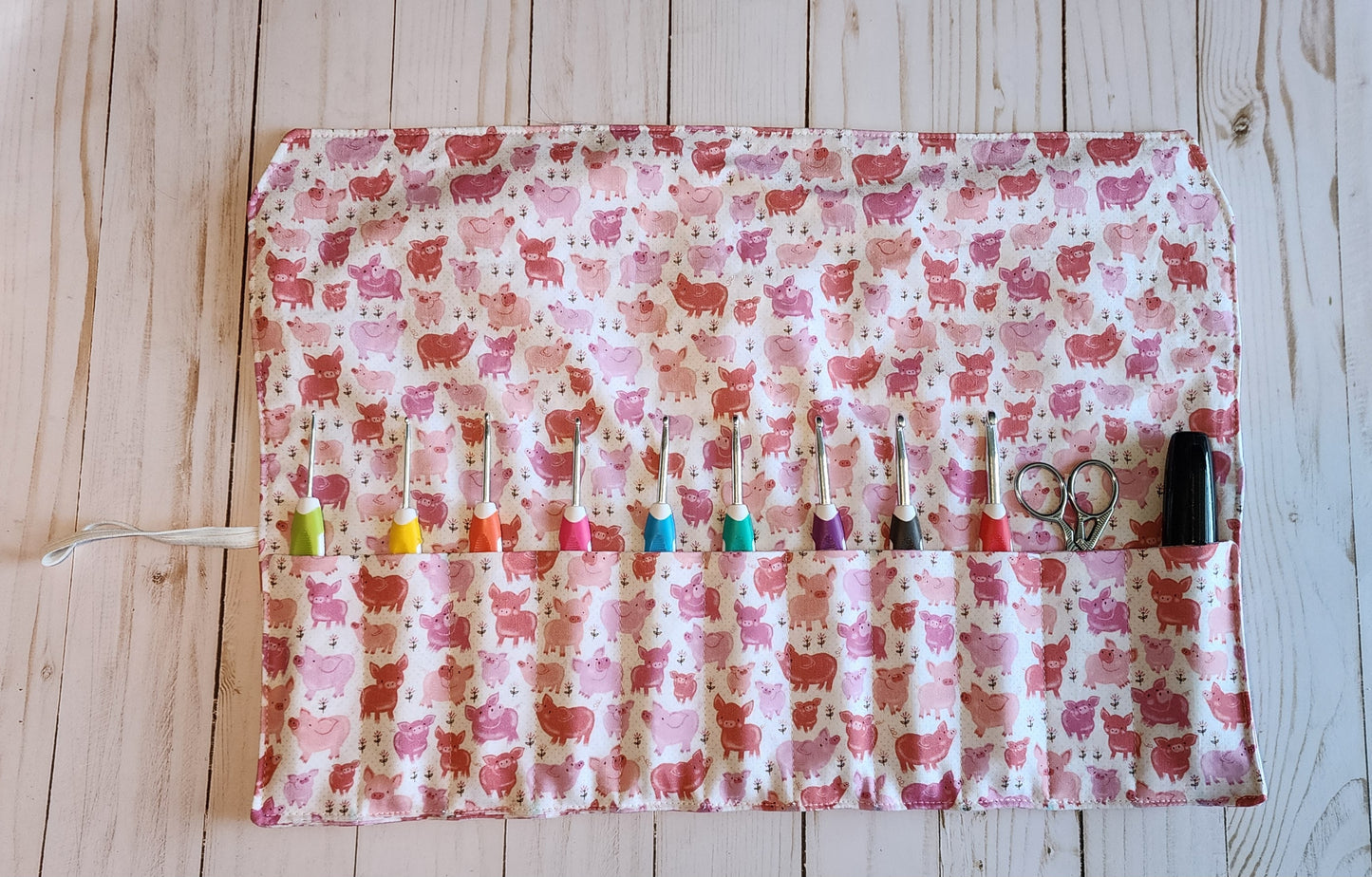 Pigs Crochet Hook Roll Up