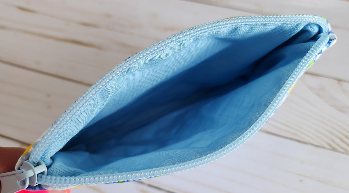 Daisy on Blue Bundle