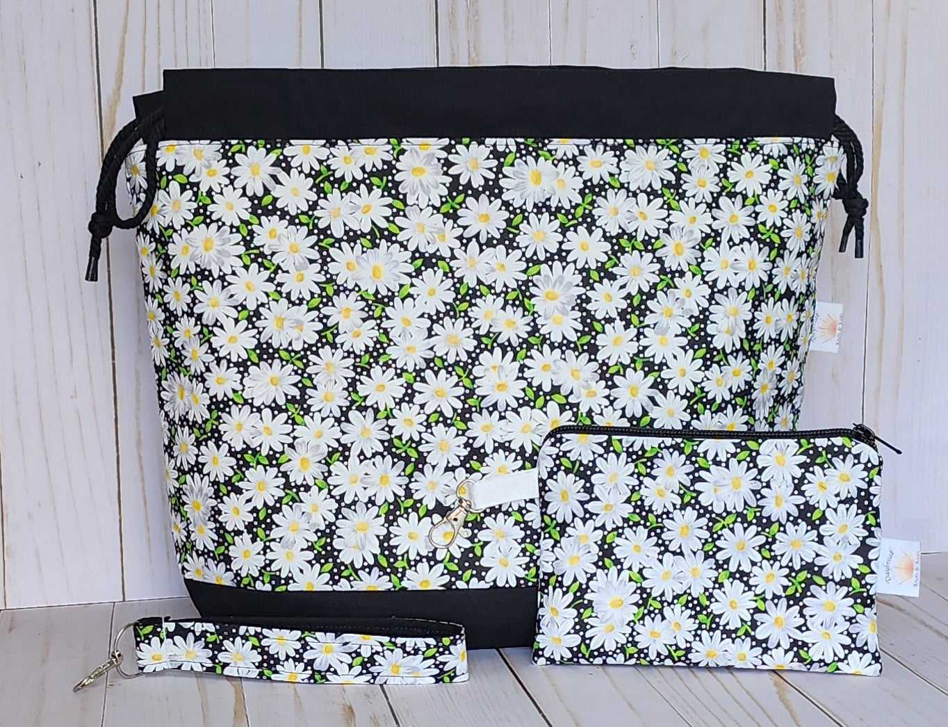 Daisy on Black Bundle